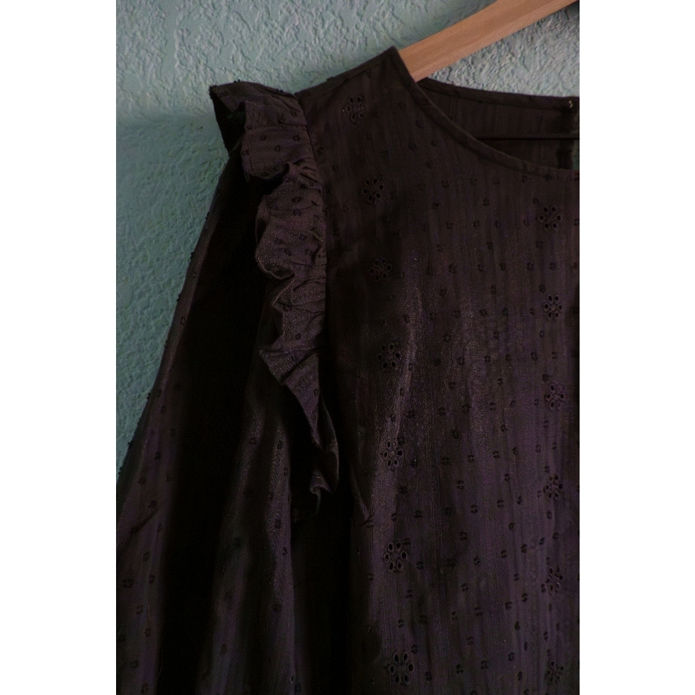 Universal Thread | Ruffle Eyelet Blouse - Picture 2 of 9